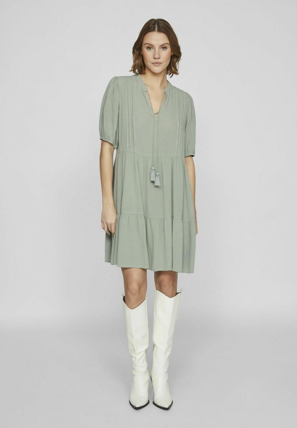 Дневное платье VILA, светло-зеленый
Дневное платье VILA, светло-зеленый