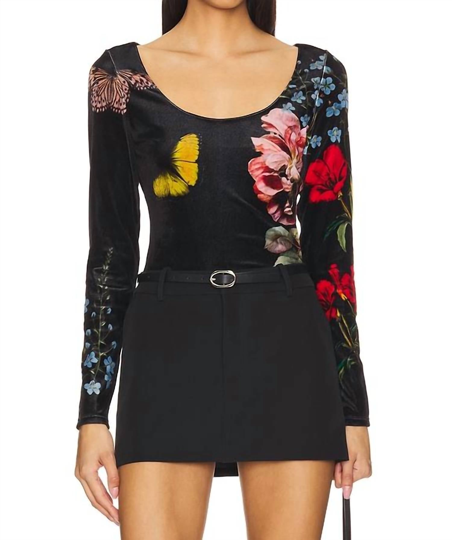 Delaina с круглым вырезом и длинными рукавами вельветовый топ в цветочном принте In The Wind Alice + olivia, In The Wind Floral
Delaina с круглым вырезом и длинными рукавами вельветовый топ в цветочном принте In The Wind Alice + olivia, In The Wind Floral