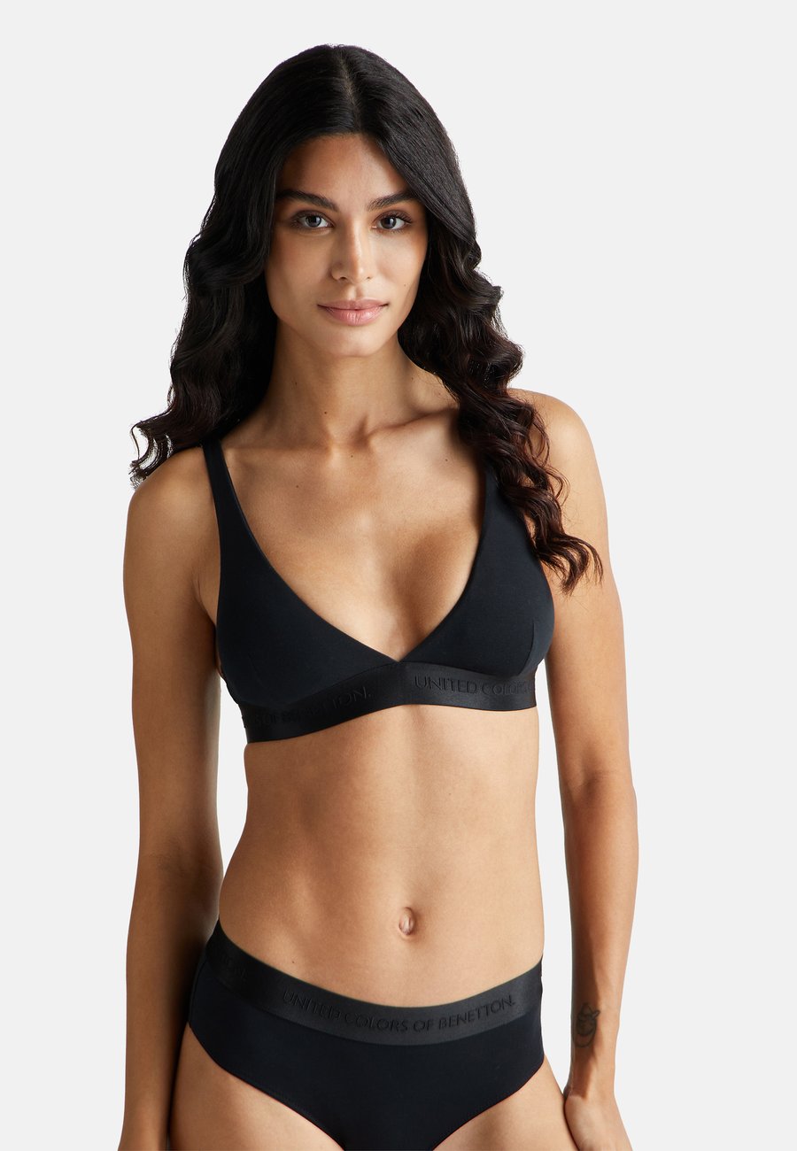 Бюстгальтер United Colors of Benetton Triangle bra, Black
Бюстгальтер United Colors of Benetton Triangle bra, Black