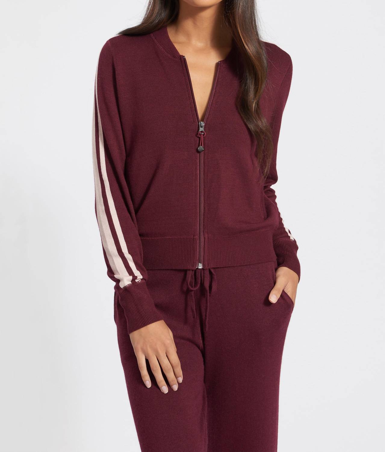 Куртка Tokyo Track в бордовом цвете LEIMERE
Куртка Tokyo Track в бордовом цвете LEIMERE