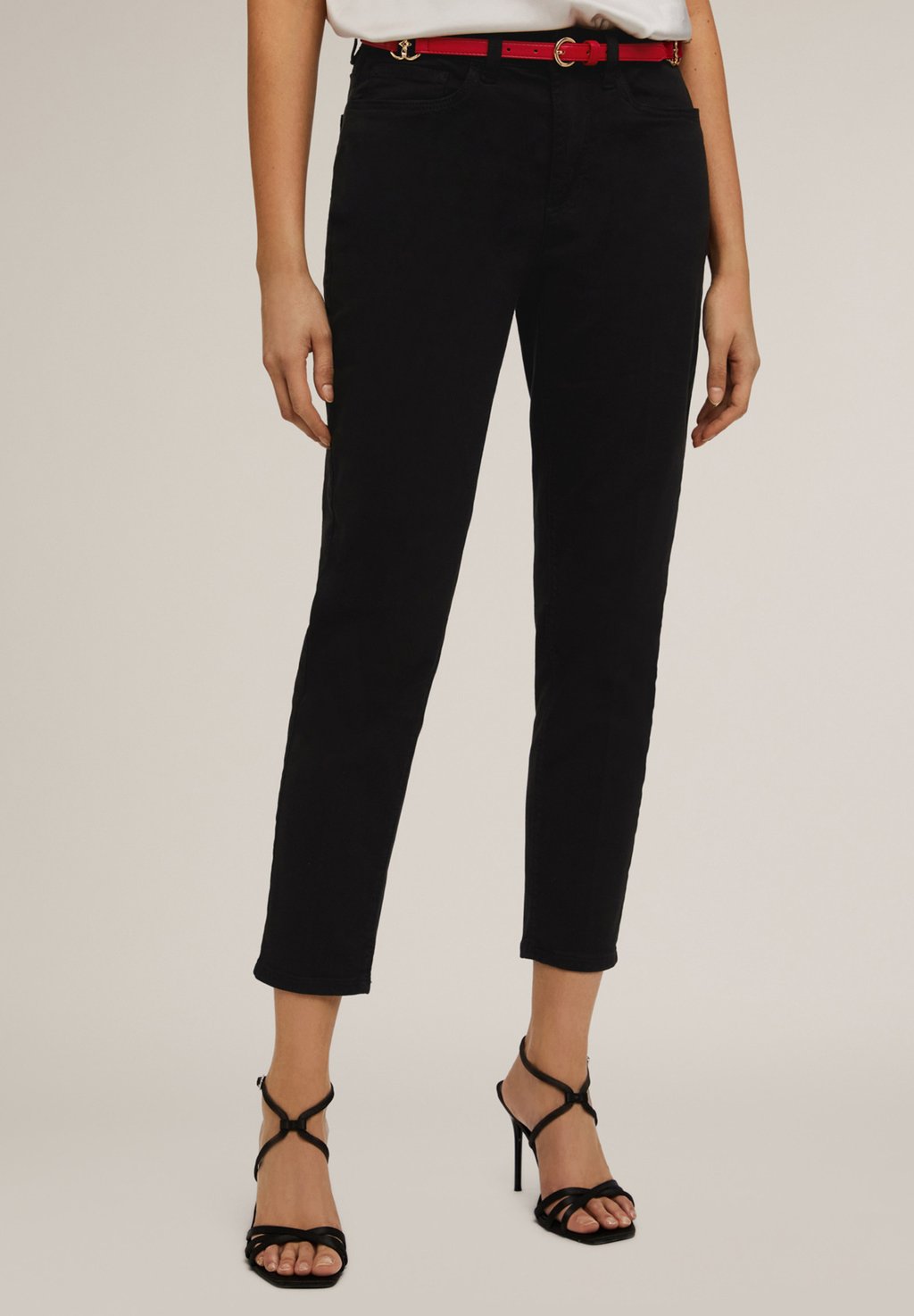 Брюки CARROT RIANNE Motivi, черный
Брюки CARROT RIANNE Motivi, черный