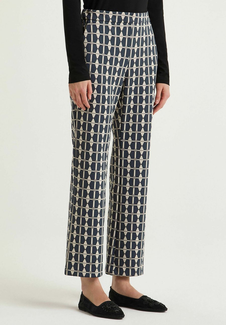 Брюки Maliparmi GEOMETRIC, Grey
Брюки Maliparmi GEOMETRIC, Grey