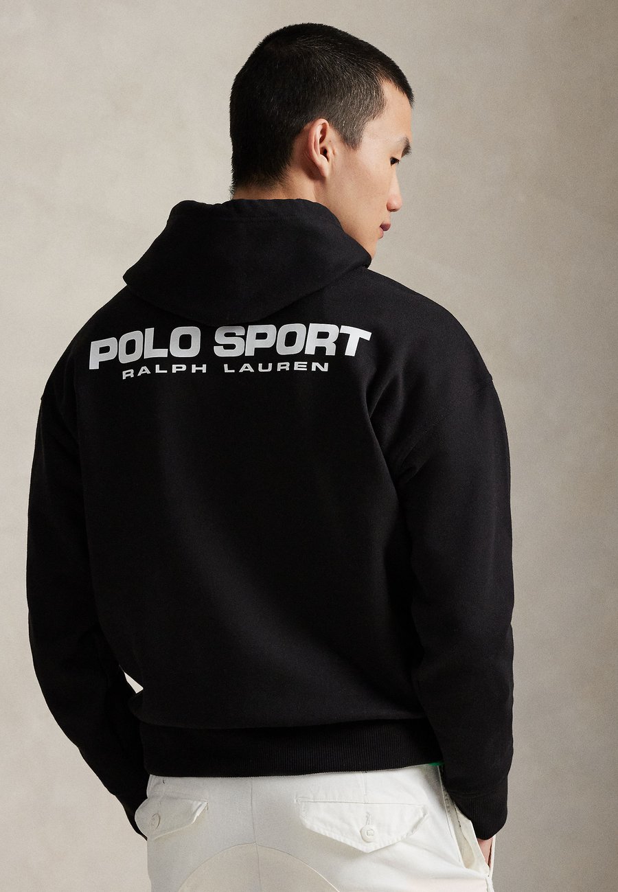 Толстовка Polo Ralph Lauren RELAXED FIT POLO SPORT HOODIE UNISEX, Black, Черный, Толстовка Polo Ralph Lauren RELAXED FIT POLO SPORT HOODIE UNISEX, Black
Толстовка Polo Ralph Lauren RELAXED FIT POLO SPORT HOODIE UNISEX, Black, Черный, Толстовка Polo Ralph Lauren RELAXED FIT POLO SPORT HOODIE UNISEX, Black
