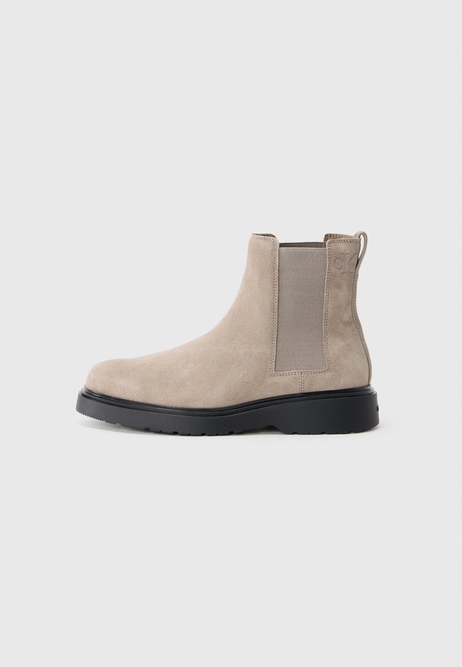 Ботинки Calvin Klein Jeans COMBAT CHELSEA BOOT, Moon Rock/Mottled Beige
Ботинки Calvin Klein Jeans COMBAT CHELSEA BOOT, Moon Rock/Mottled Beige
