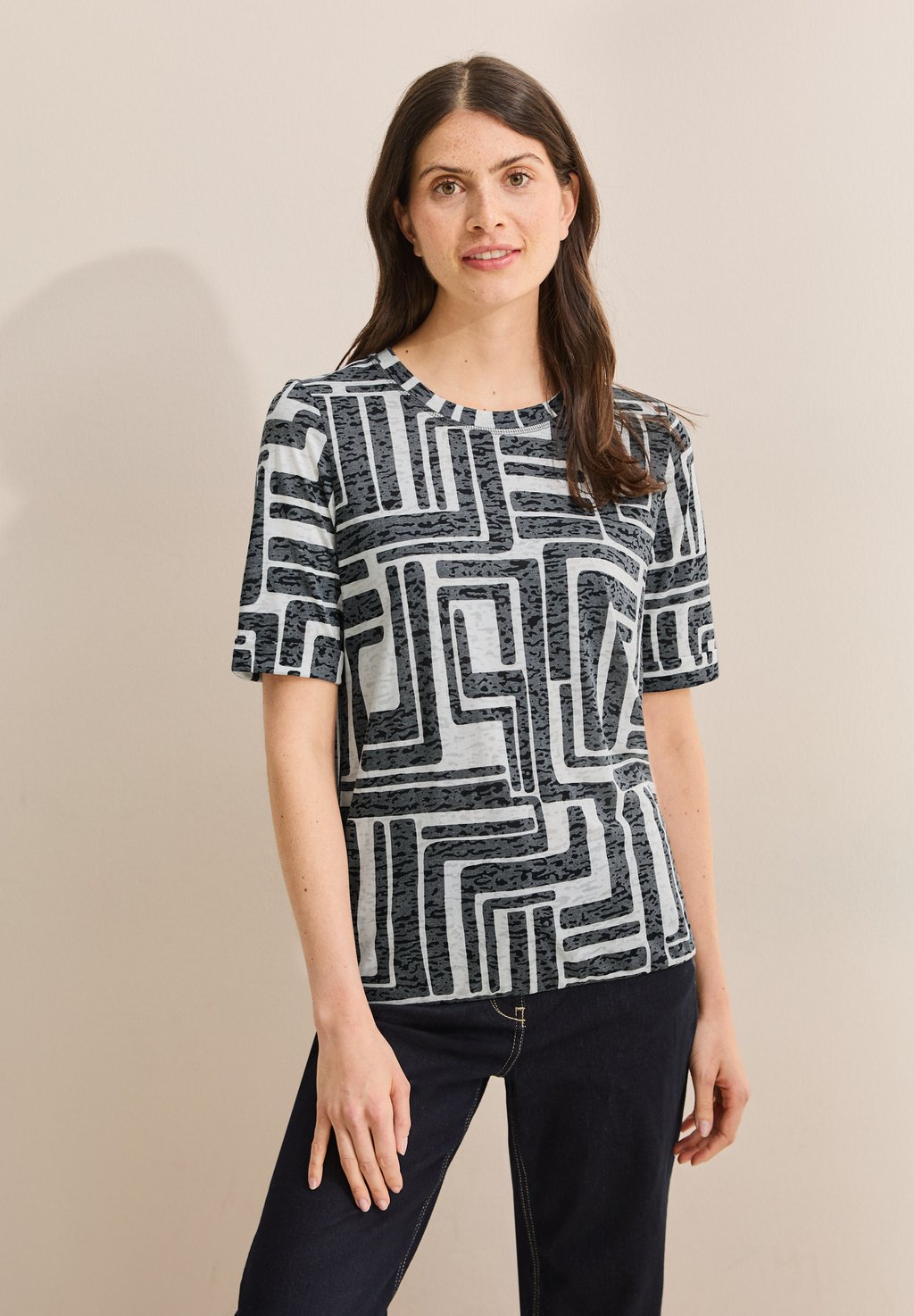 Футболка с принтом IN AUSBRENNER-OPTIK Cecil, цвет Weiß
Футболка с принтом IN AUSBRENNER-OPTIK Cecil, цвет Weiß