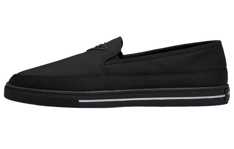 Кроссовки-слипоны Prada с тисненым треугольным логотипом, Черный, Кроссовки-слипоны Prada с тисненым треугольным логотипом
Кроссовки-слипоны Prada с тисненым треугольным логотипом, Черный, Кроссовки-слипоны Prada с тисненым треугольным логотипом