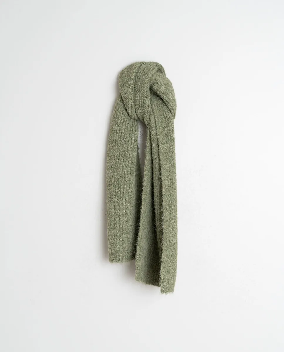 Вязаный шарф мраморного цвета Indi & Cold
Вязаный шарф мраморного цвета Indi & Cold