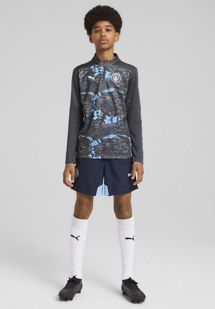 Топ Puma MANCHESTER CITY AUFWÄRM, Strong Gray Cool Light Gray/Grey
Топ Puma MANCHESTER CITY AUFWÄRM, Strong Gray Cool Light Gray/Grey