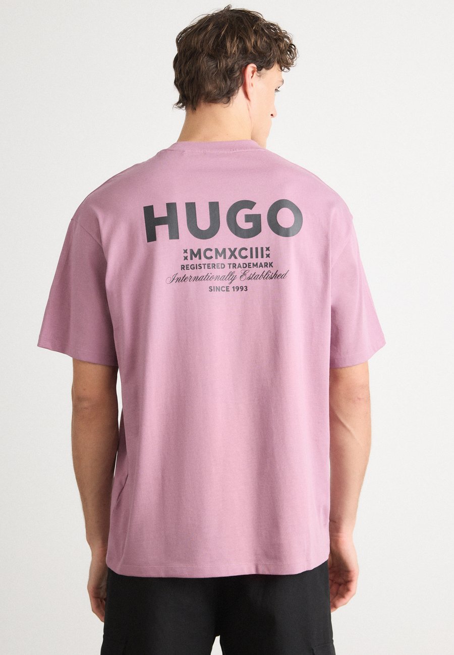 Футболка HUGO NALONO, Dark Pink/Pink
Футболка HUGO NALONO, Dark Pink/Pink