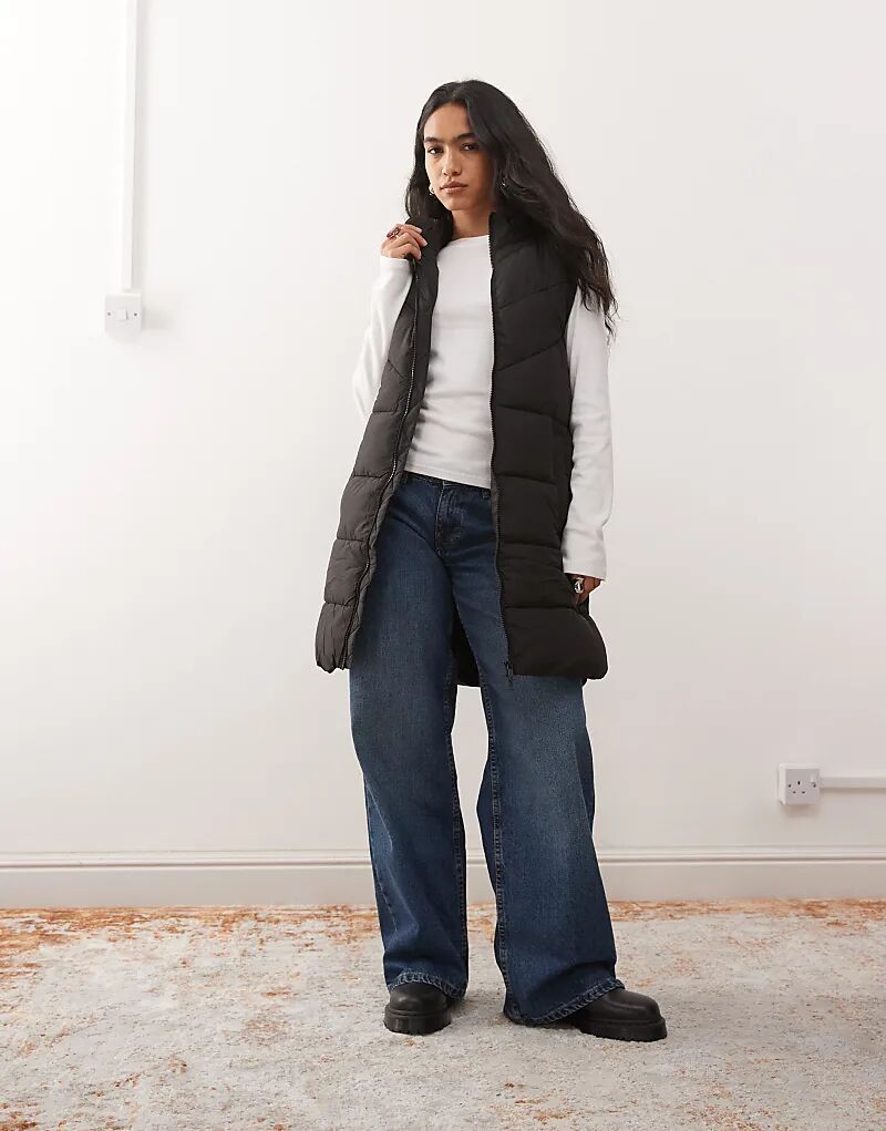 Удлиненный утепленный жилет Noisy May черного цвета
Удлиненный утепленный жилет Noisy May черного цвета