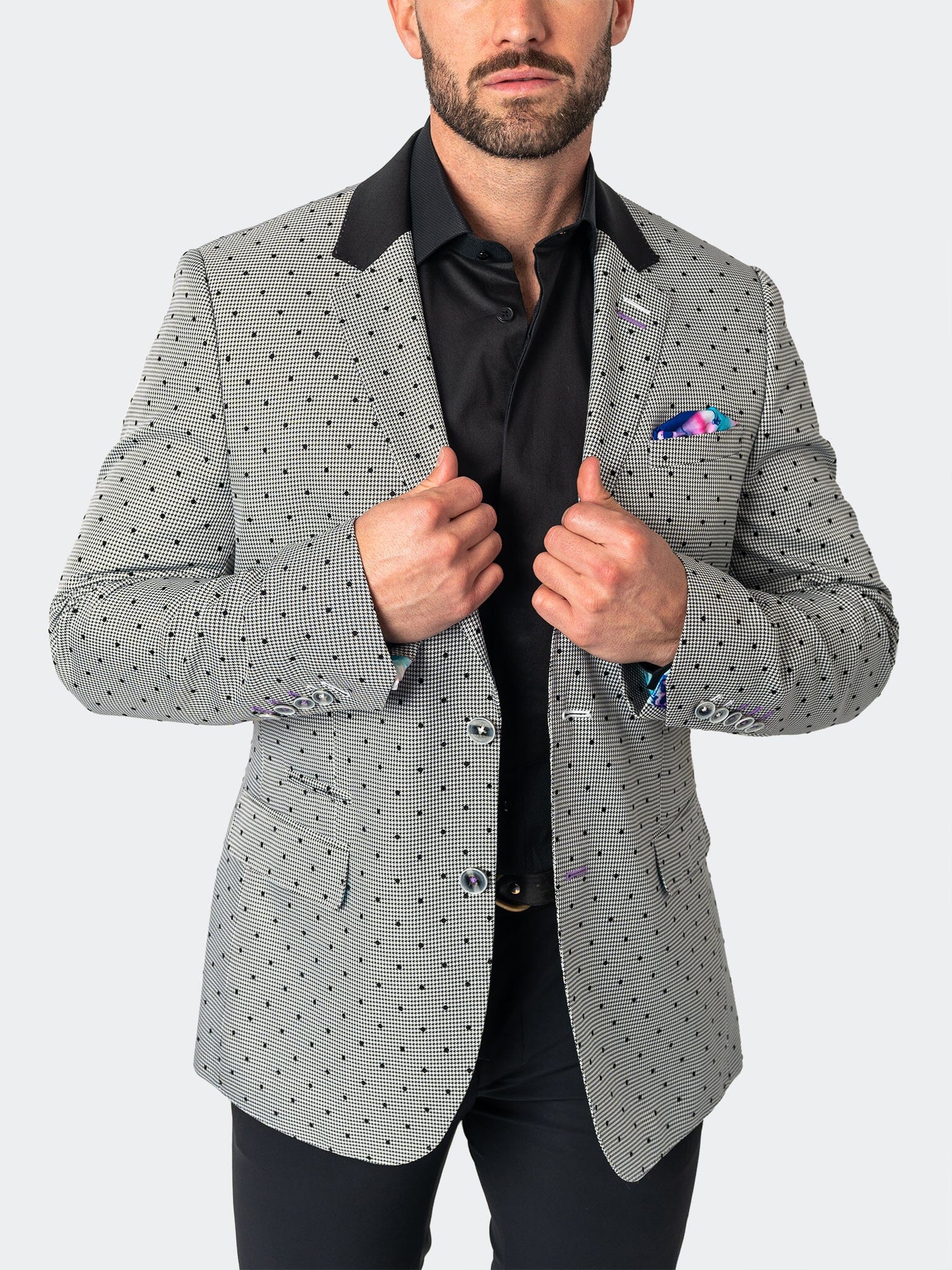 Блейзер Socrate Evo HoundstoothFlok черный MACEOO
Блейзер Socrate Evo HoundstoothFlok черный MACEOO