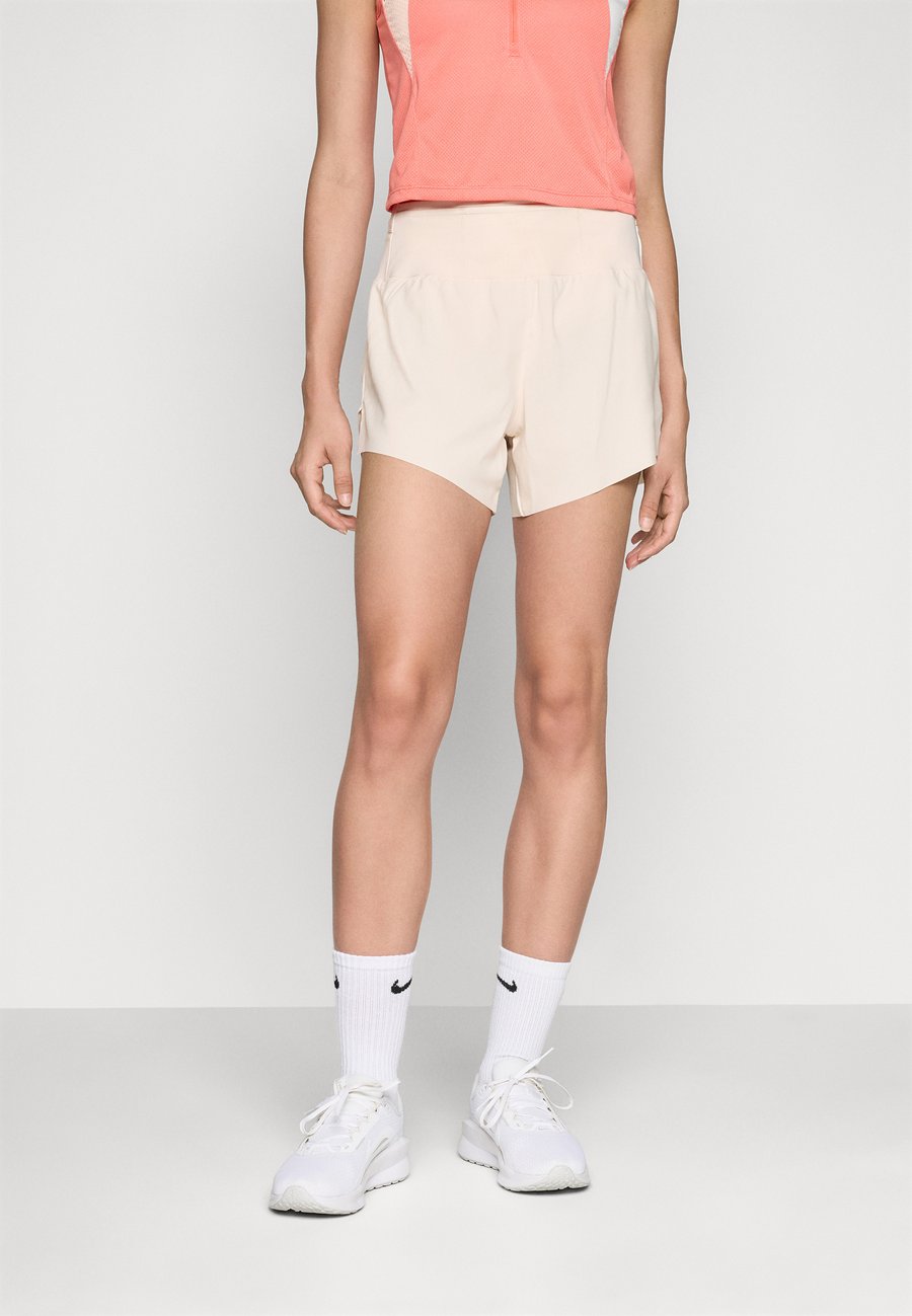 Спортивные шорты Nike Performance TRAIL , Pearl White/Summit White/Taupe
Спортивные шорты Nike Performance TRAIL , Pearl White/Summit White/Taupe