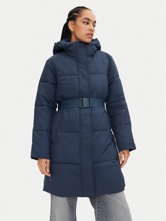 Пуховик свободного кроя Calvin Klein Jeans, синий
Пуховик свободного кроя Calvin Klein Jeans, синий