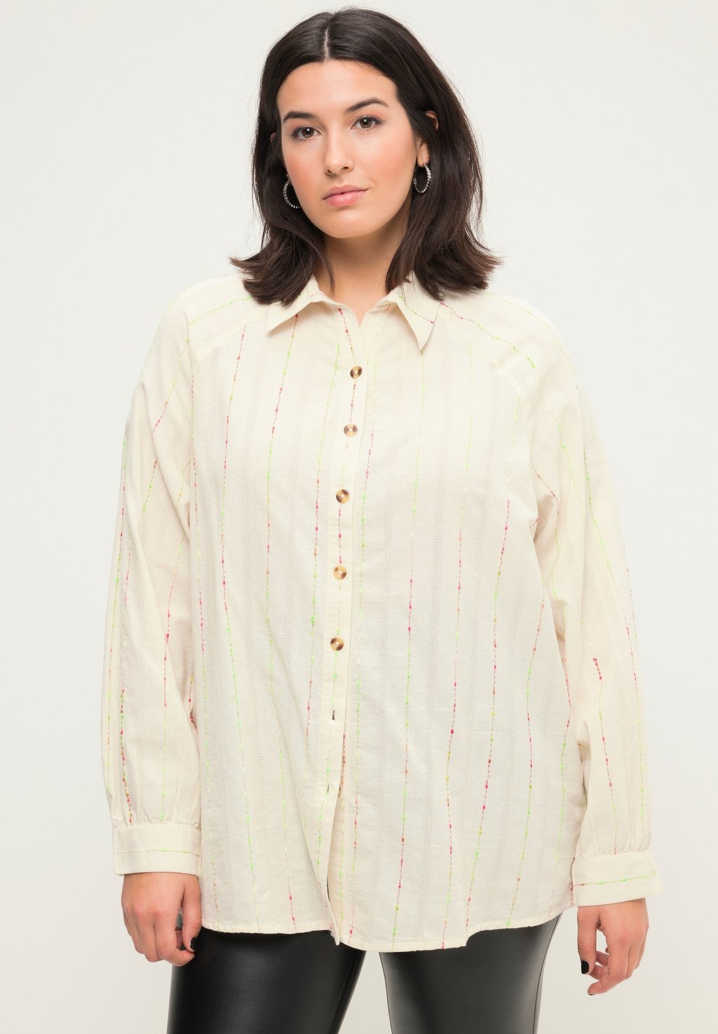 Блузка на пуговицах COLOR-NOPPEN KRAGEN LANGARM Studio Untold, бежевый
Блузка на пуговицах COLOR-NOPPEN KRAGEN LANGARM Studio Untold, бежевый