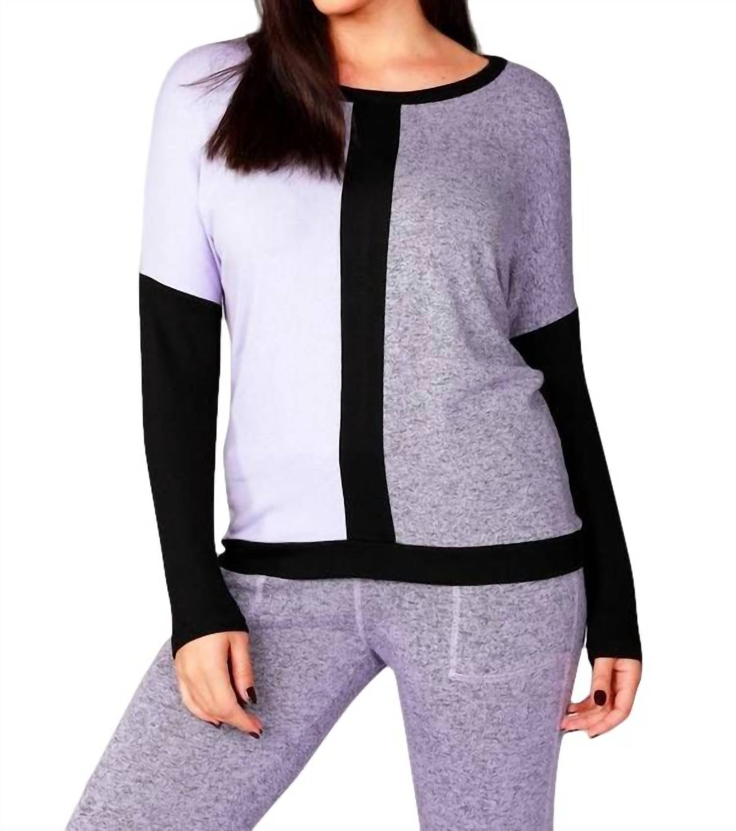 Лонгслив Color Block Crew в сиреневом цвете french kyss
Лонгслив Color Block Crew в сиреневом цвете french kyss