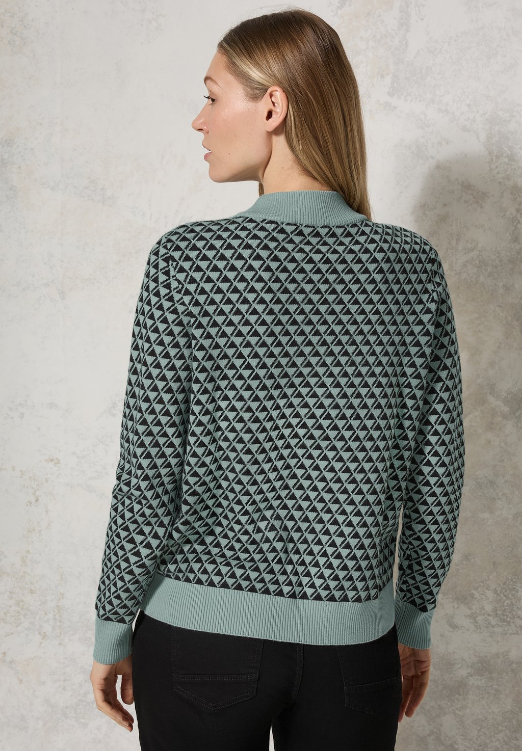 Джемпер GEMUSTERTER Cecil, зеленый
Джемпер GEMUSTERTER Cecil, зеленый