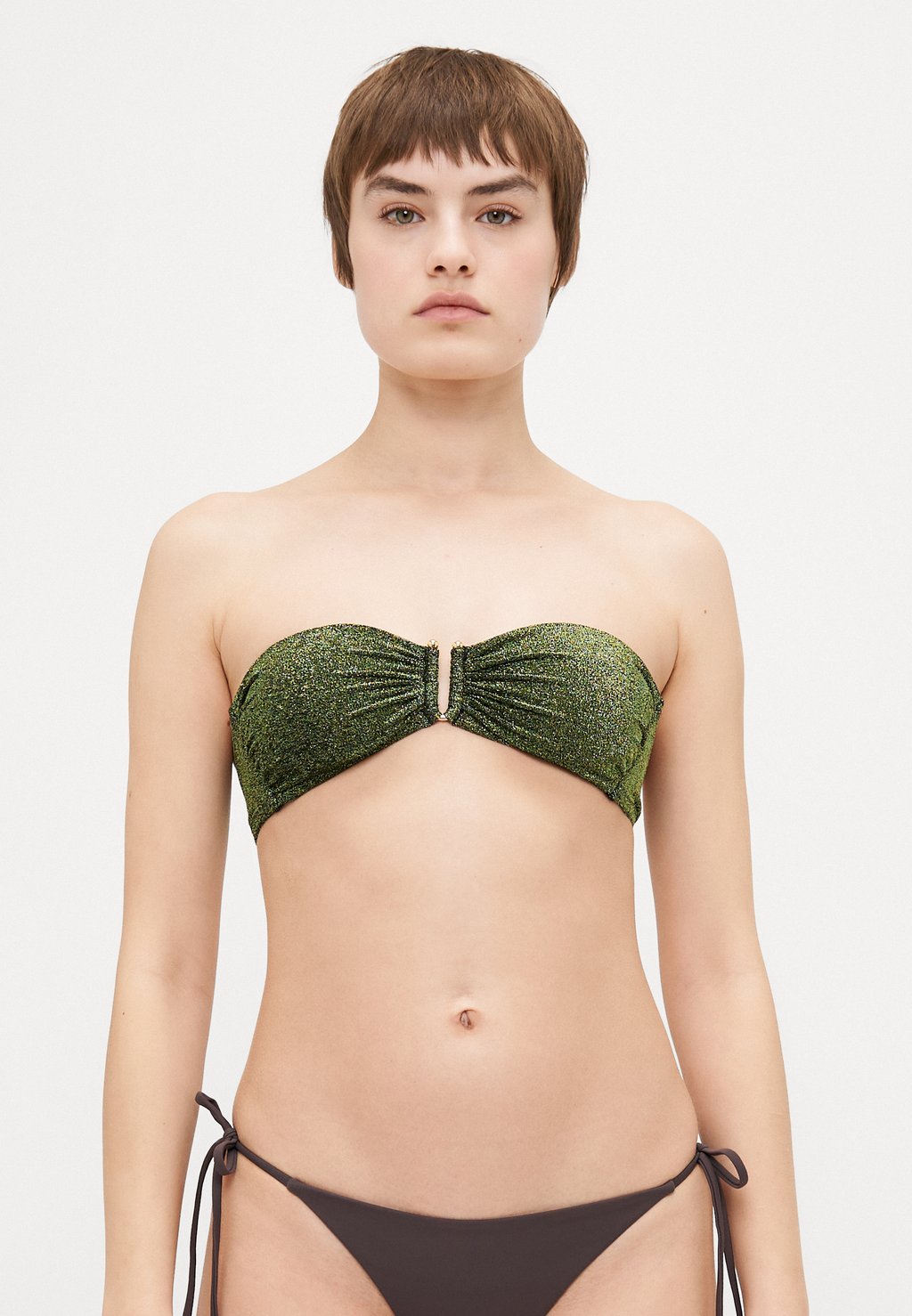 Верх бикини SWIM BANDEAU BRIE Lindex, зеленый
Верх бикини SWIM BANDEAU BRIE Lindex, зеленый