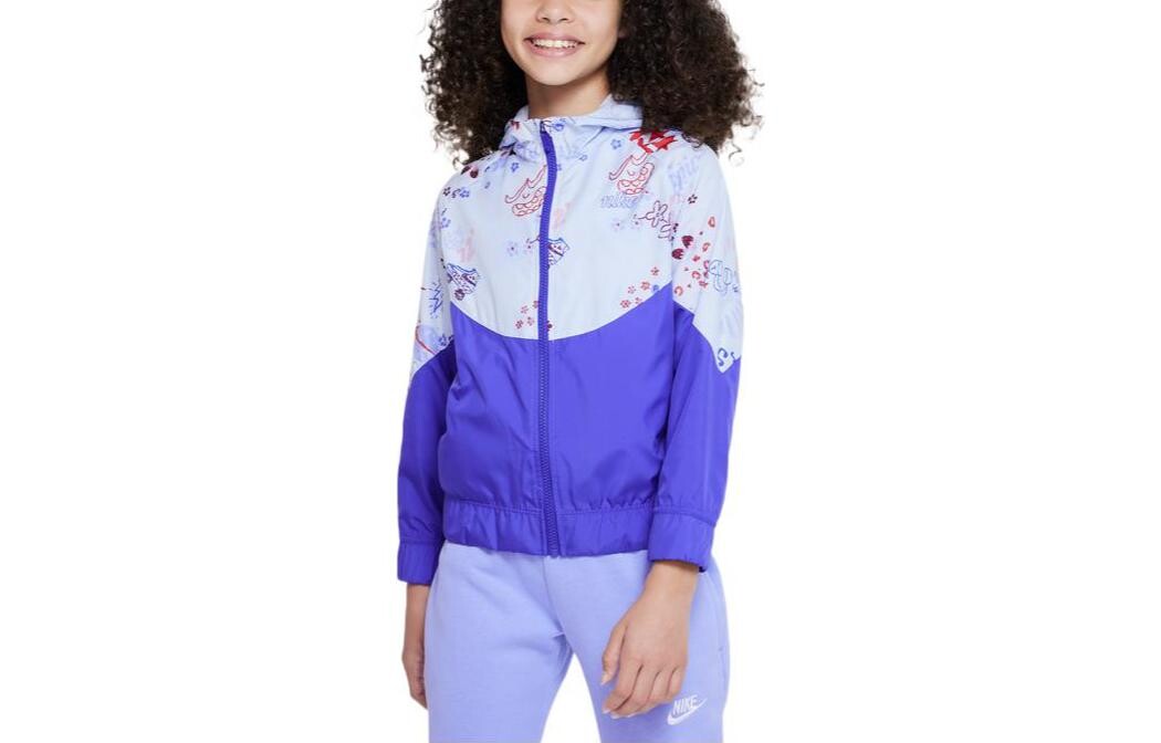Детская куртка Nike, цвет Blue
Детская куртка Nike, цвет Blue