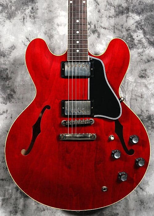 Электрогитара Gibson - 1961 ES-335 Reissue
Электрогитара Gibson - 1961 ES-335 Reissue