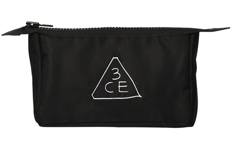 Косметички и сумки для туалетных принадлежностей унисекс 3CE
Косметички и сумки для туалетных принадлежностей унисекс 3CE