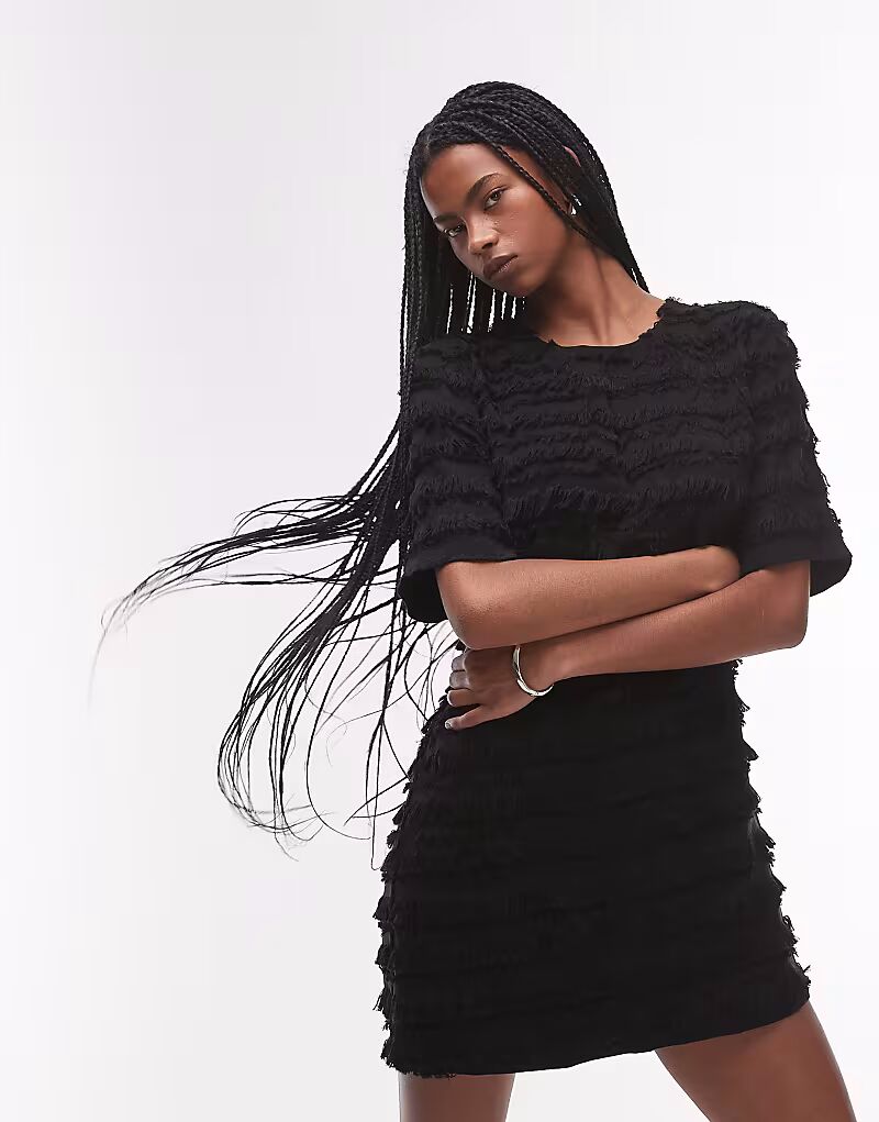 Мини-платье с бахромой по всей поверхности черного цвета & Other Stories
Мини-платье с бахромой по всей поверхности черного цвета & Other Stories