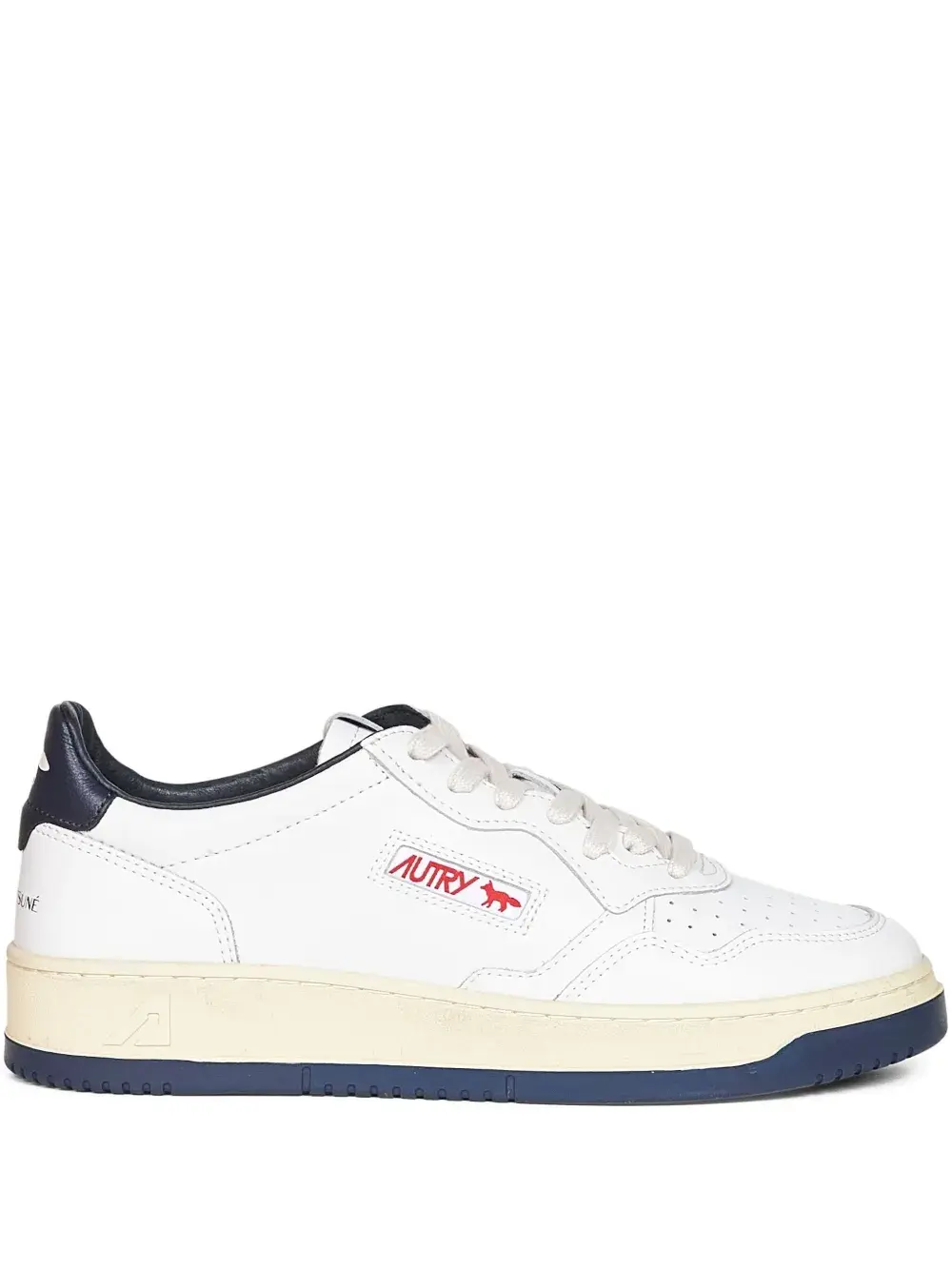 Кроссовки на шнуровке Maison Kitsuné Autry, белый
Кроссовки на шнуровке Maison Kitsuné Autry, белый