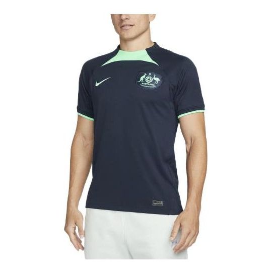 Спортивная футболка 2022 'obsidian green glow green glow' Nike, мультиколор
Спортивная футболка 2022 'obsidian green glow green glow' Nike, мультиколор