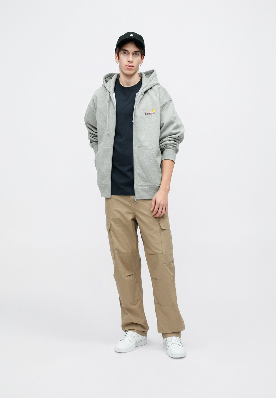 Толстовка Carhartt WIP HOODED AMERICAN SCRIPT JACKET, Grey Heather/Mottled Grey, Серый, Толстовка Carhartt WIP HOODED AMERICAN SCRIPT JACKET, Grey Heather/Mottled Grey
Толстовка Carhartt WIP HOODED AMERICAN SCRIPT JACKET, Grey Heather/Mottled Grey, Серый, Толстовка Carhartt WIP HOODED AMERICAN SCRIPT JACKET, Grey Heather/Mottled Grey
