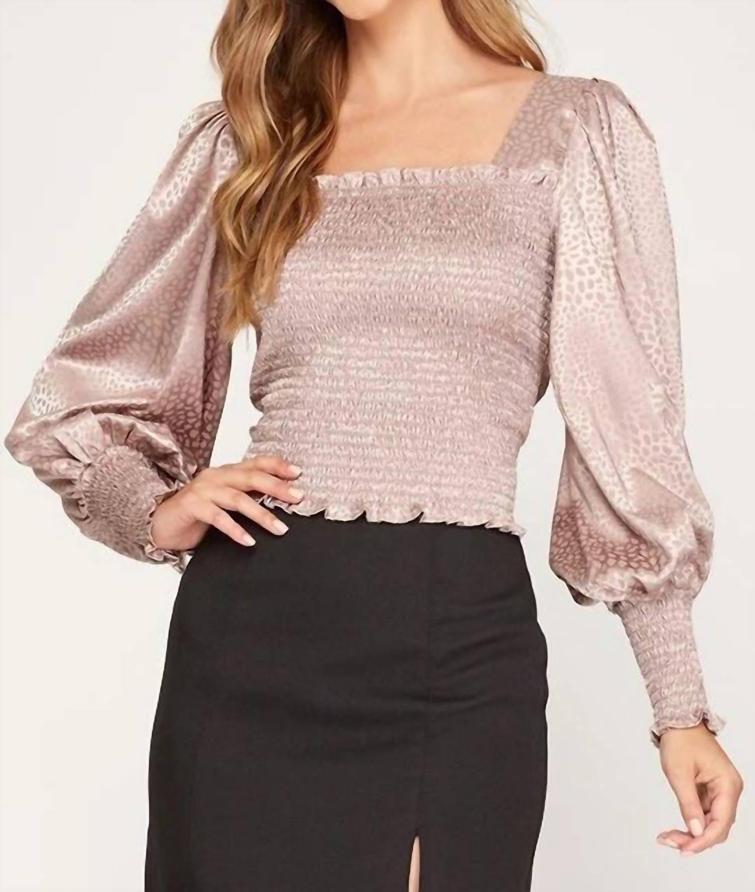 Блузка с длинными рукавами-фонариками из жаккарда цвета светло-мокко SHE + SKY, цвет lt. mocha
Блузка с длинными рукавами-фонариками из жаккарда цвета светло-мокко SHE + SKY, цвет lt. mocha