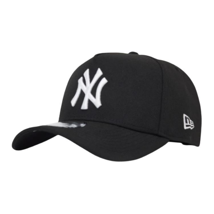 New Era Бейсболка Unisex Black из полиэстера
New Era Бейсболка Unisex Black из полиэстера