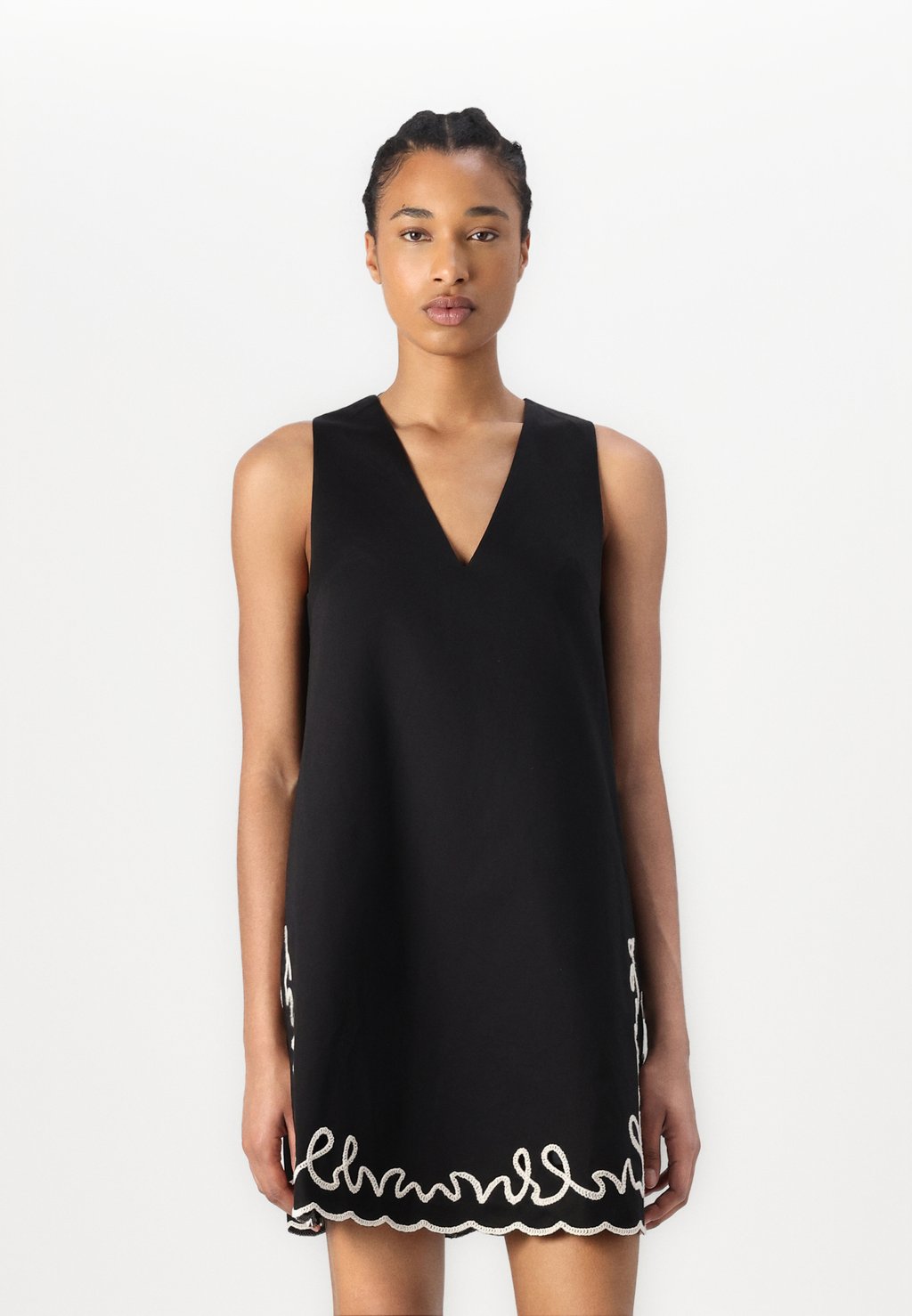 Повседневное платье DEMBROLAI BOSS, черный
Повседневное платье DEMBROLAI BOSS, черный