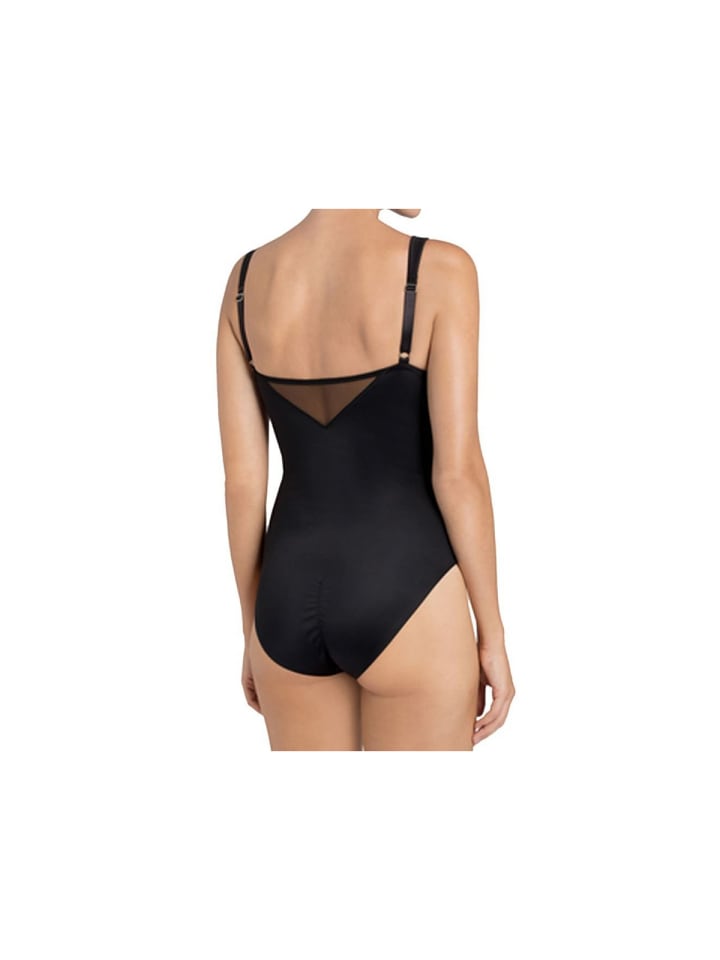 Бюстгальтер на косточках Triumph, черный
Бюстгальтер на косточках Triumph, черный