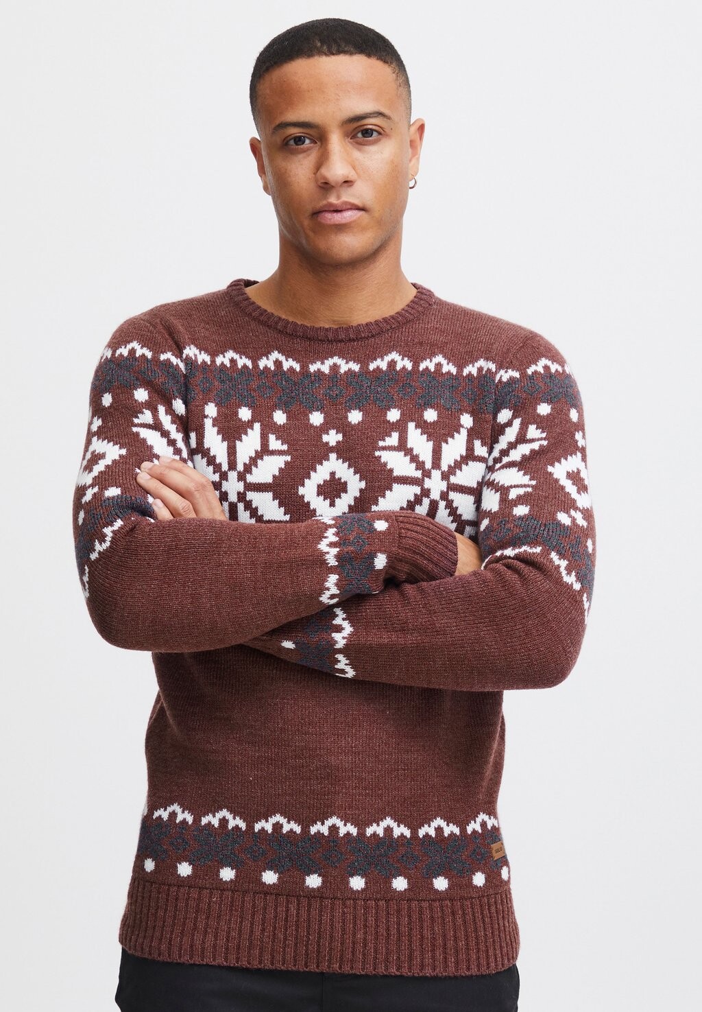 Свитер вязаный RUNDHALS NORWIG Solid, цвет wine red m
Свитер вязаный RUNDHALS NORWIG Solid, цвет wine red m