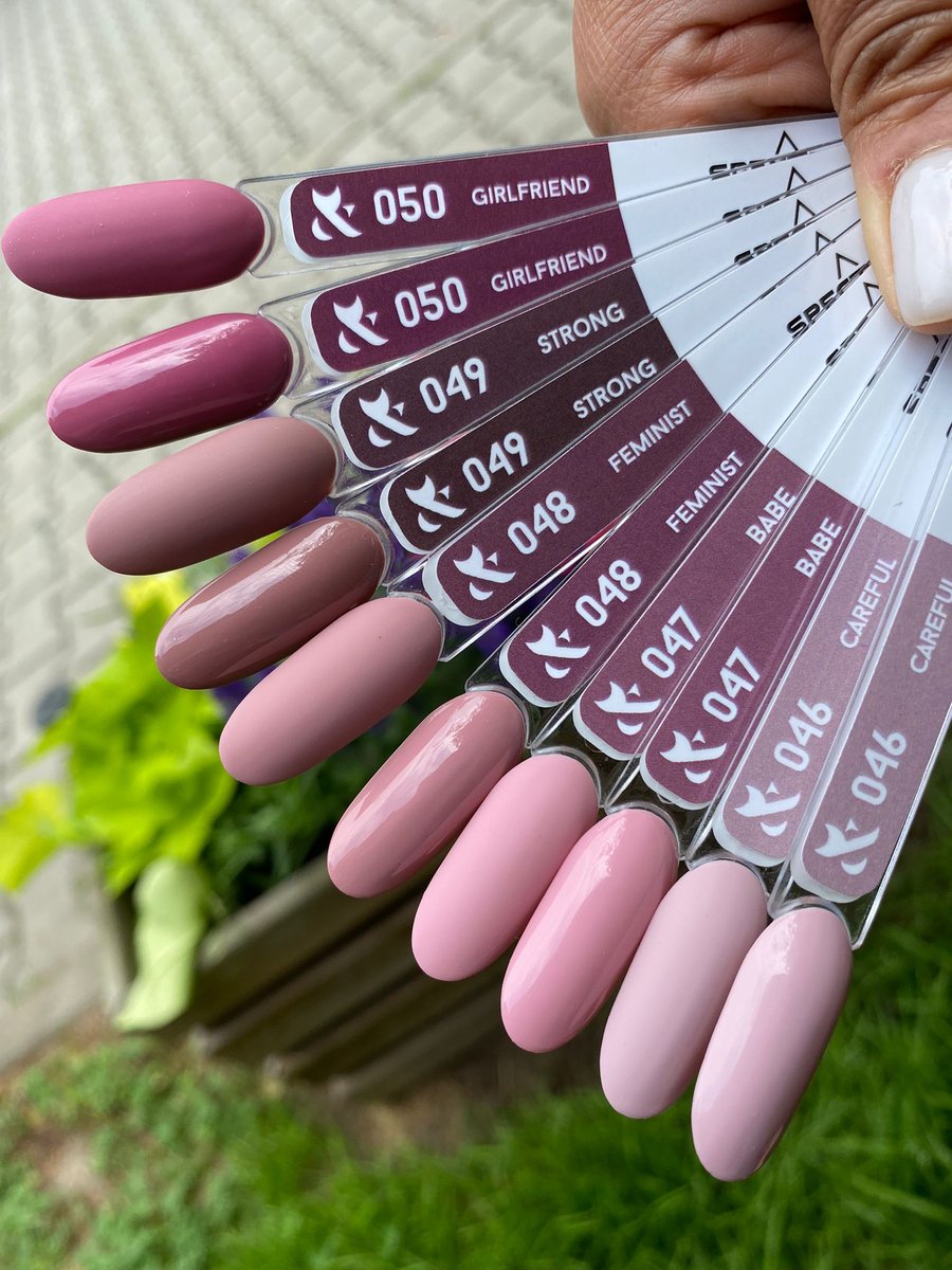 Гибридный лак для ногтей FOX gel-polish gold Spectrum 049, 7 мл
Гибридный лак для ногтей FOX gel-polish gold Spectrum 049, 7 мл