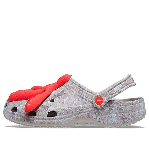 Сандалии staple x classic clog 'straight from above' Crocs, серый 
Сандалии staple x classic clog 'straight from above' Crocs, серый