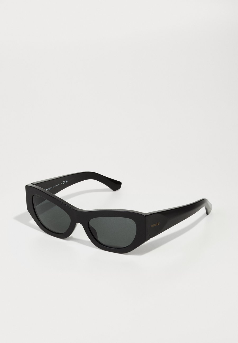 Солнцезащитные очки Burberry Sunglasses, Black
Солнцезащитные очки Burberry Sunglasses, Black