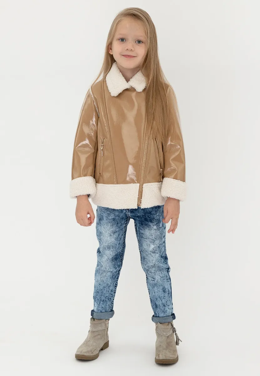 Куртка из искусственной кожи Гулливер, с уютным меховым воротником Gulliver, бежевый 
Куртка из искусственной кожи Гулливер, с уютным меховым воротником Gulliver, бежевый