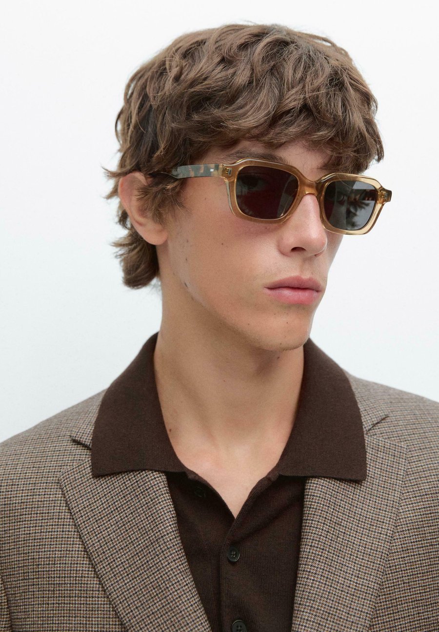 Солнцезащитные очки Massimo Dutti Sunglasses, Light Yellow
Солнцезащитные очки Massimo Dutti Sunglasses, Light Yellow