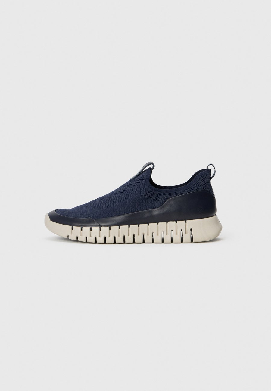 Кроссовки ECCO GRUUV, Night Sky/Ombre/Blue
Кроссовки ECCO GRUUV, Night Sky/Ombre/Blue