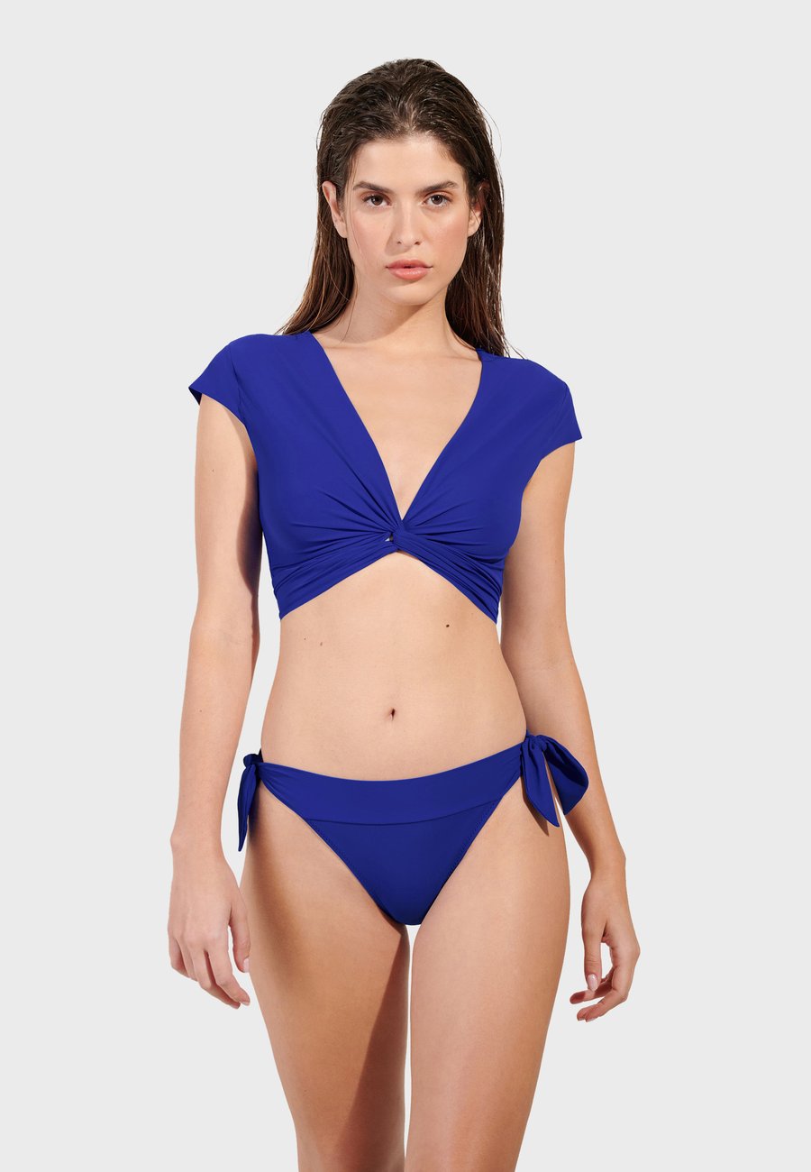 Низ бикини Pain de Sucre DIVA , Electric Blue/Metallic Blue, Синий, Низ бикини Pain de Sucre DIVA , Electric Blue/Metallic Blue
Низ бикини Pain de Sucre DIVA , Electric Blue/Metallic Blue, Синий, Низ бикини Pain de Sucre DIVA , Electric Blue/Metallic Blue