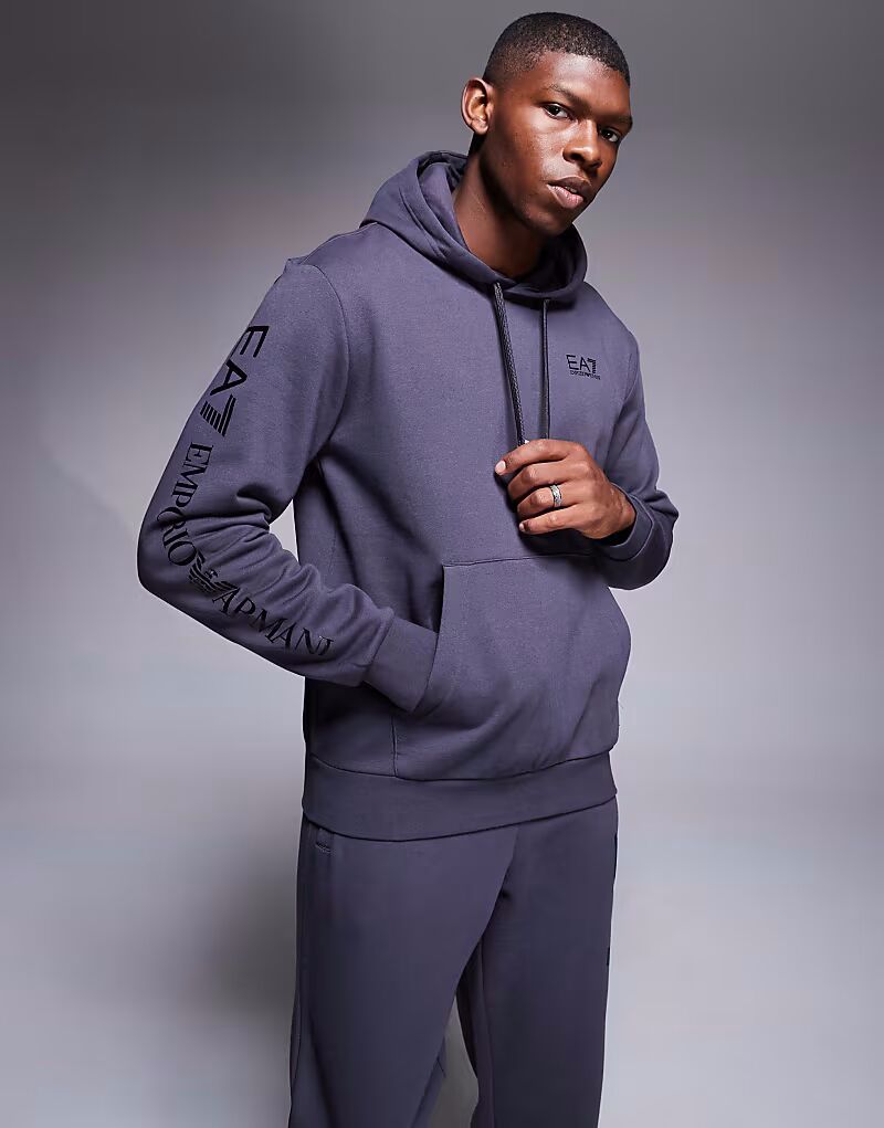 Толстовка с капюшоном Armani EA7 с логотипом темно-серого цвета
Толстовка с капюшоном Armani EA7 с логотипом темно-серого цвета