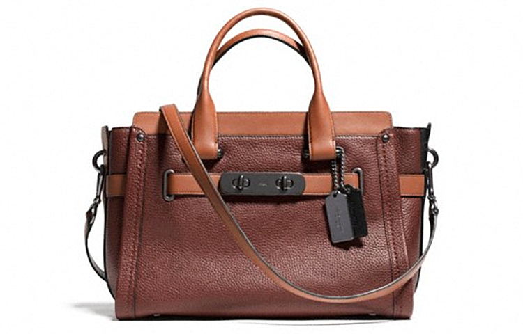 Сумка через плечо Swagger Litchi Grain Cow Leather, большая женская сумка, шоколадно-коричневый и мультиколор COACH, Set (Bag+Dust Bag)
Сумка через плечо Swagger Litchi Grain Cow Leather, большая женская сумка, шоколадно-коричневый и мультиколор COACH, Set (Bag+Dust Bag)