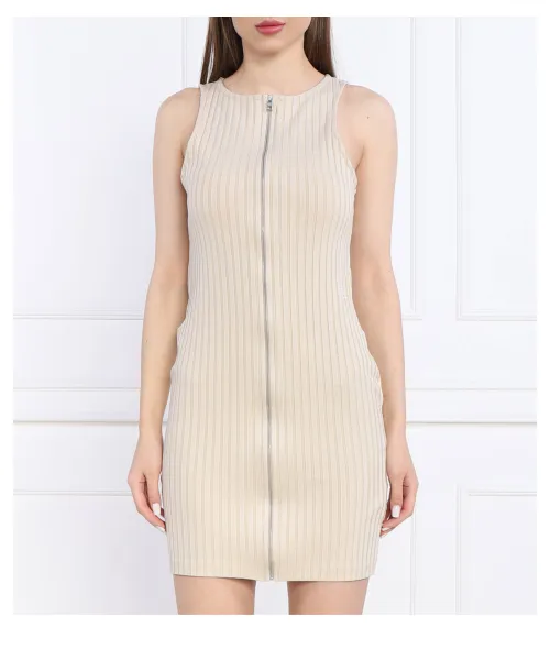 Платье Calvin Klein Jeans, бежевый
Платье Calvin Klein Jeans, бежевый