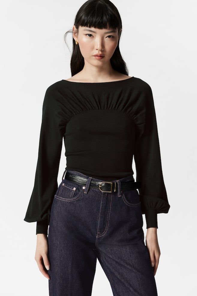 Свитер со сборками & Other Stories, черный
Свитер со сборками & Other Stories, черный