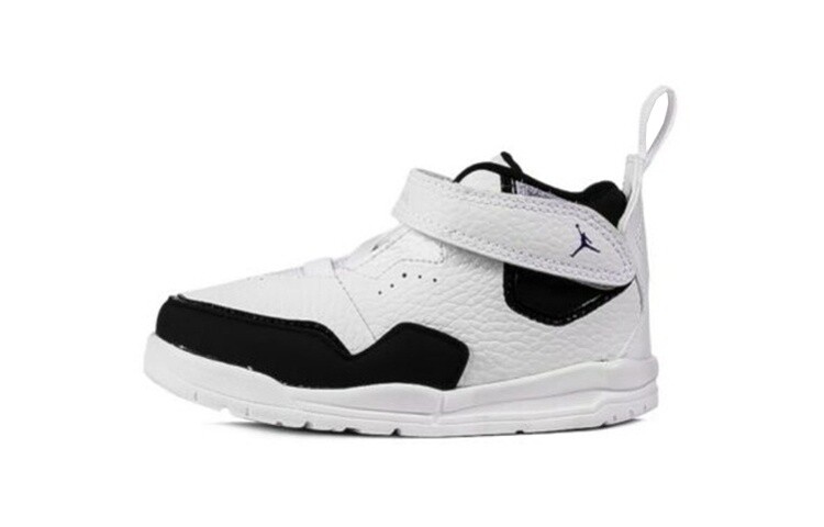 Обувь для малышей Jordan Courtside 23 TD
Обувь для малышей Jordan Courtside 23 TD