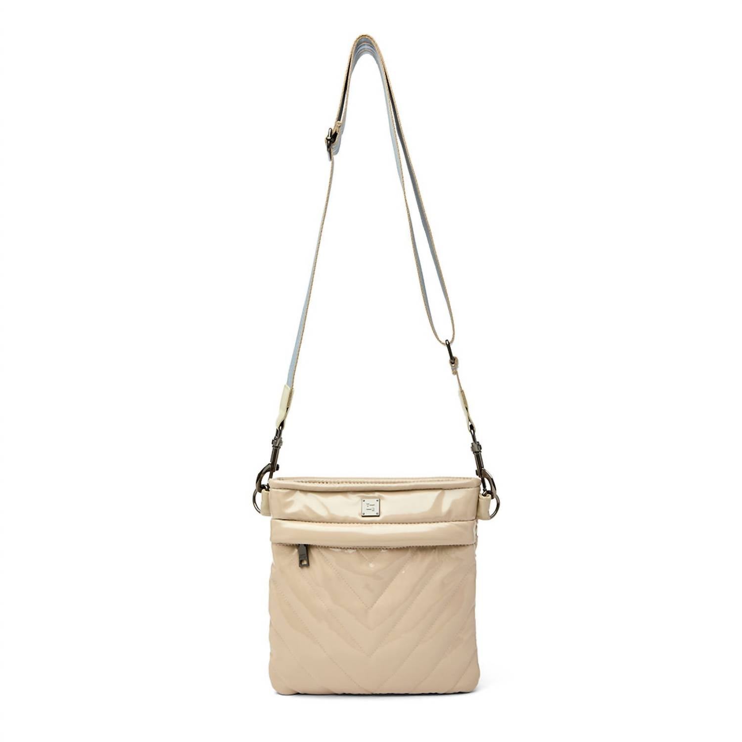 Женская сумка Sidewalk в лакированном бежевом цвете THINK ROYLN
Женская сумка Sidewalk в лакированном бежевом цвете THINK ROYLN