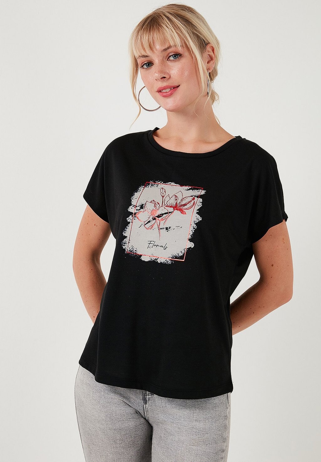 Футболка с принтом REGULAR FIT LELA, черный
Футболка с принтом REGULAR FIT LELA, черный