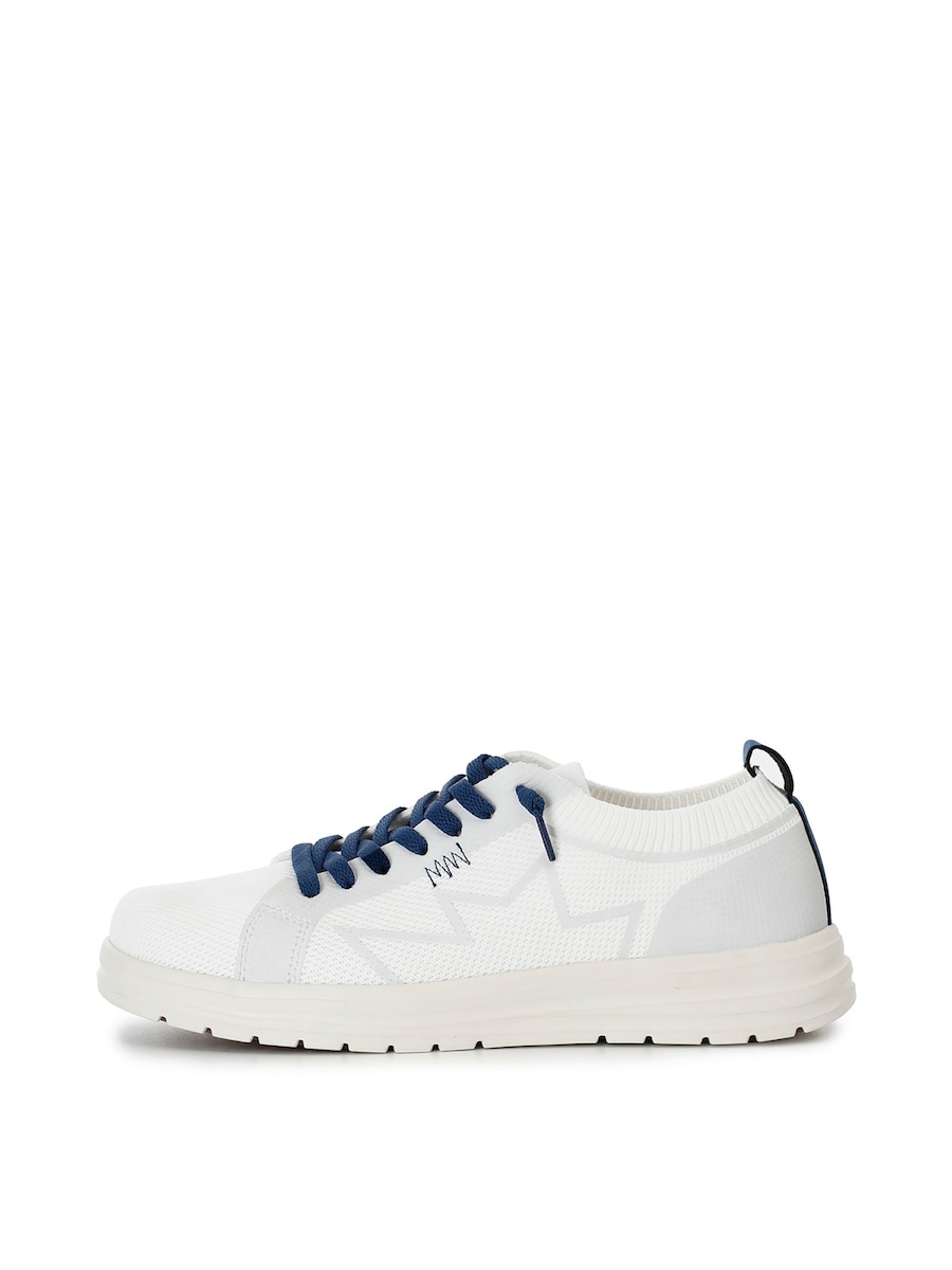 Кроссовки CAFè NOIR, от белого
Кроссовки CAFè NOIR, от белого