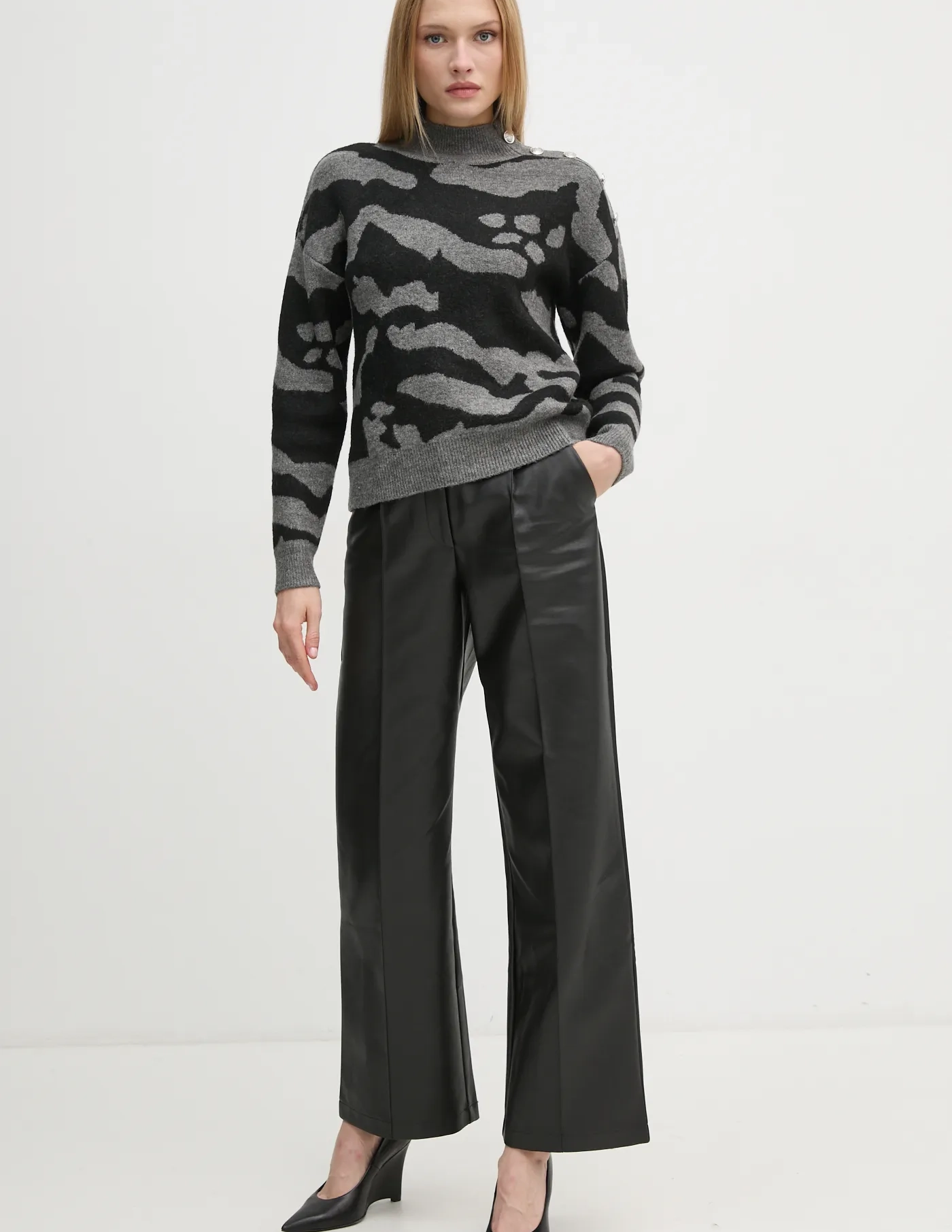 Свитер МФЕЛИКС Morgan, серый
Свитер МФЕЛИКС Morgan, серый