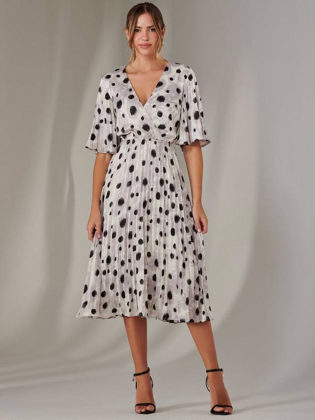 Плиссированное платье в горошек Jolie Moi, белый
Плиссированное платье в горошек Jolie Moi, белый